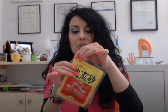 Naturopatski nasvet kako uporabljati grelno vrečko Kan Li Sha